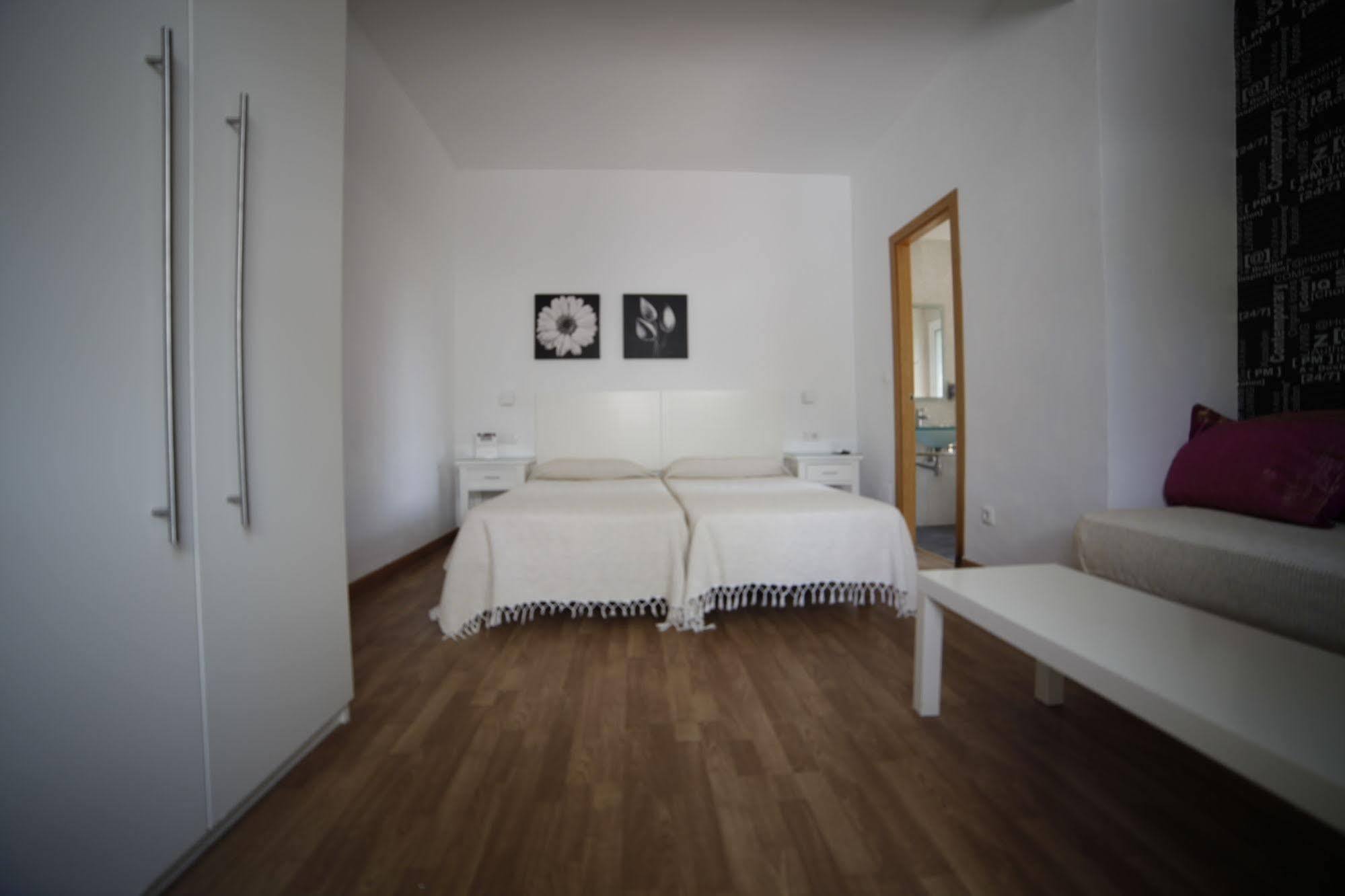 Hostal Boutique Los Geranios del Pinar Torremolinos Extérieur photo